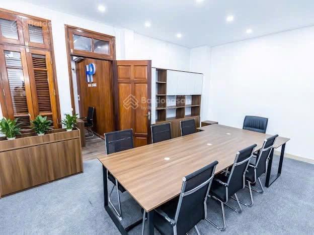 Cho thuê văn phòng tầng 2  gần hồ linh đàm theo tầng hoặc theo phòng làm việc riêng