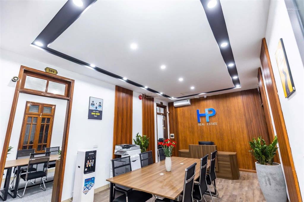 Cho thuê văn phòng tầng 2  gần hồ linh đàm theo tầng hoặc theo phòng làm việc riêng