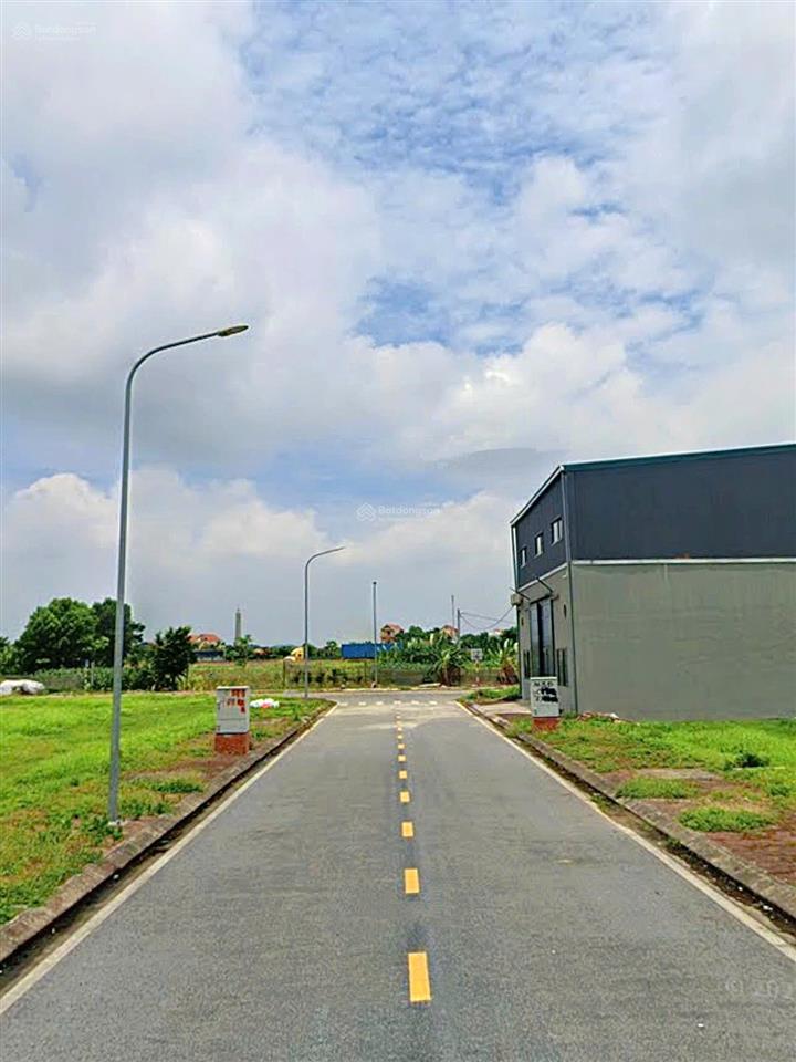 Chính chủ cần bán nhanh lô đất tại khu đấu giá bình nghĩa, ngay trung tâm hành chính xã bình nghĩa