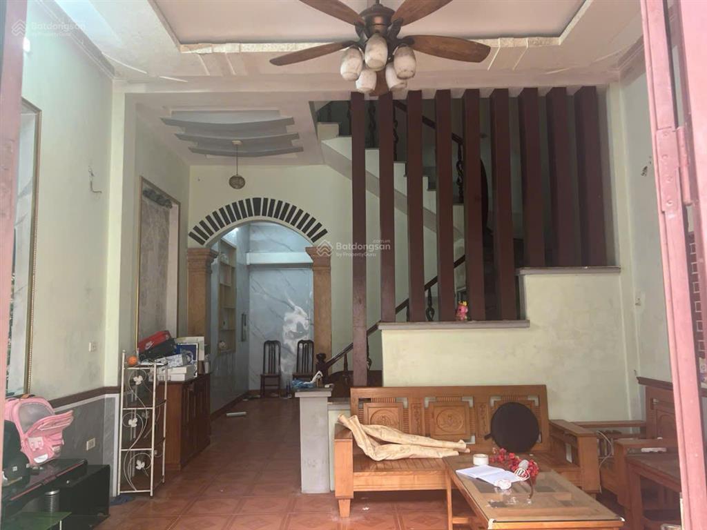 Chính chủ bán nhà 3 tầng kiên cố 58m2 song phương hoài đức full nội thất