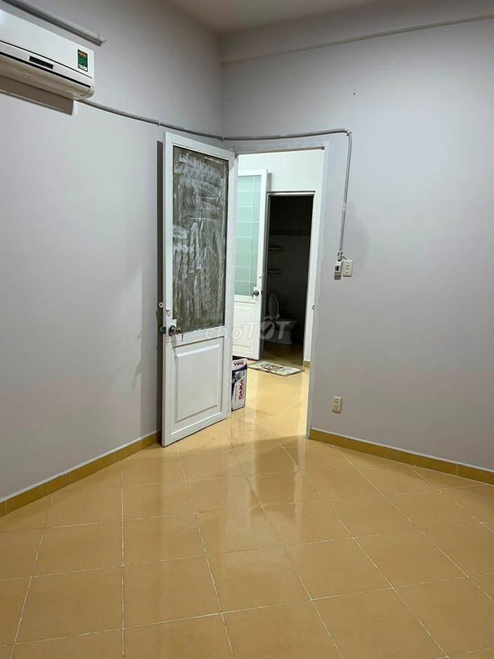 Cần bán căn góc chung cư Tín Phong 04 tầng