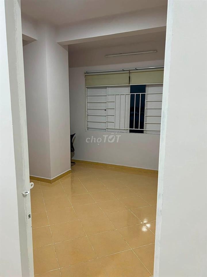 Cần bán căn góc chung cư Tín Phong 04 tầng