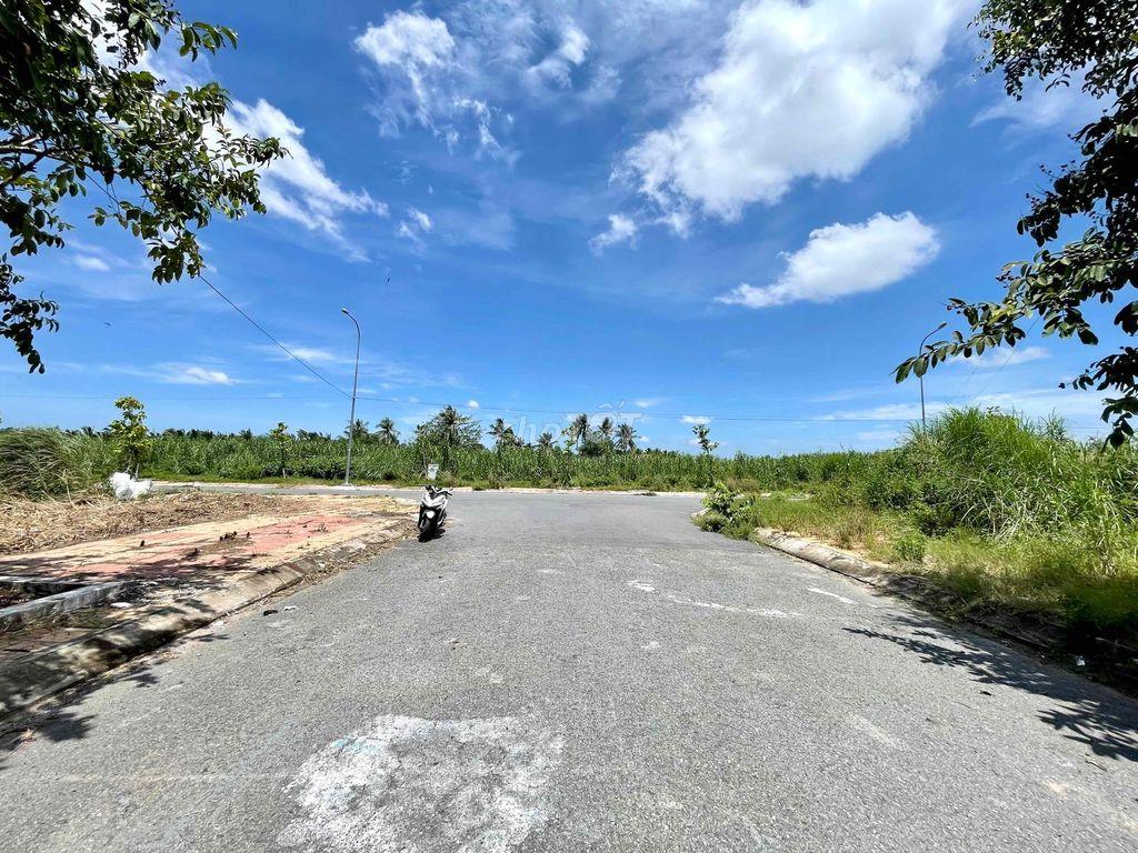 💥NỀN ĐẸP VỊ TRÍ ĐẸP GẦN CHỢ 586, GẦN BV HOÀN MỸ