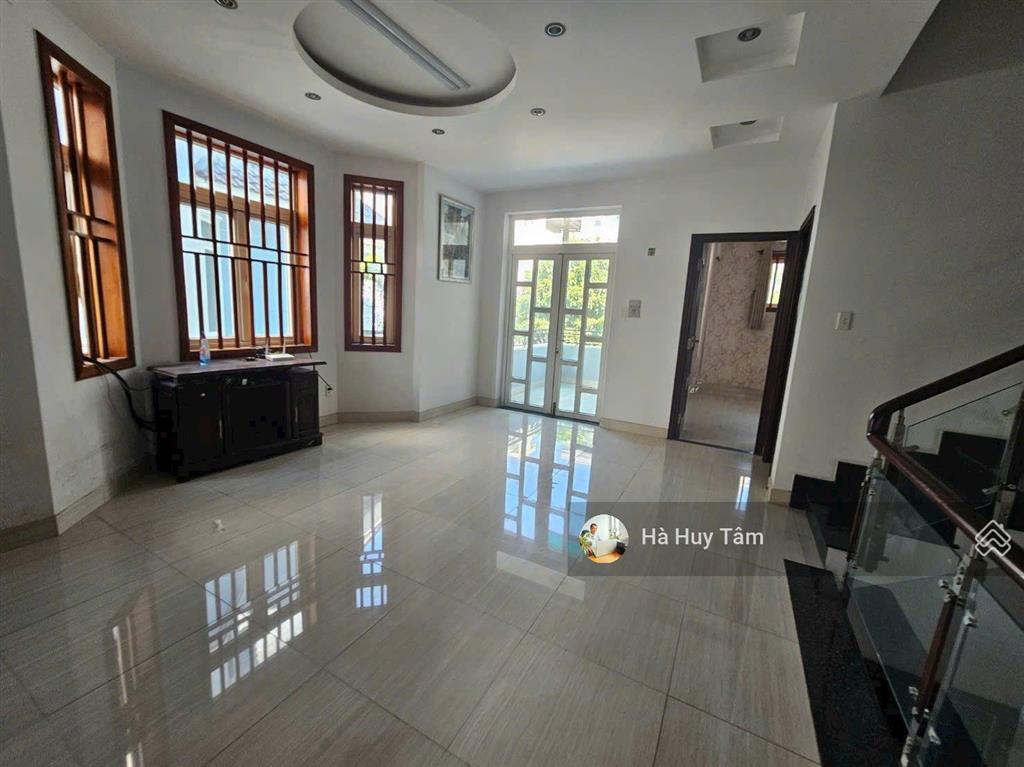 Bán biệt thự khang điền, phước long b, quận 9. dt 200m2 giá 19,9 tỷ