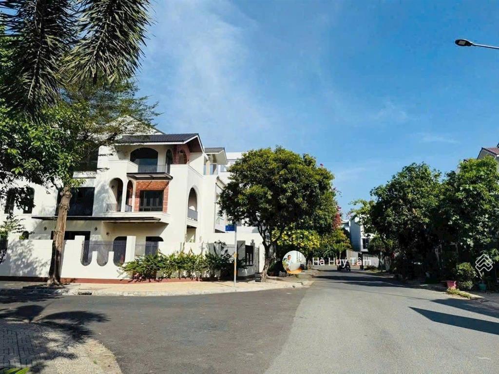 Bán biệt thự khang điền, phước long b, quận 9. dt 200m2 giá 19,9 tỷ