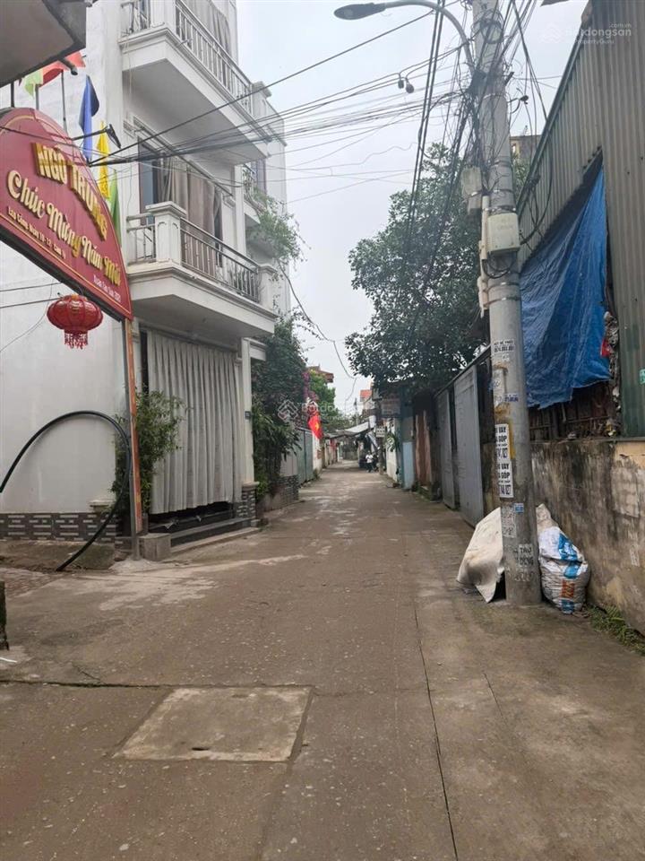 Nhà cấp 4 mới ở ngay hoặc cho cn thuê đức trạch quất động giáp vin