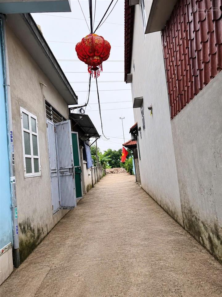 Nhà cấp 4 mới ở ngay hoặc cho cn thuê đức trạch quất động giáp vin