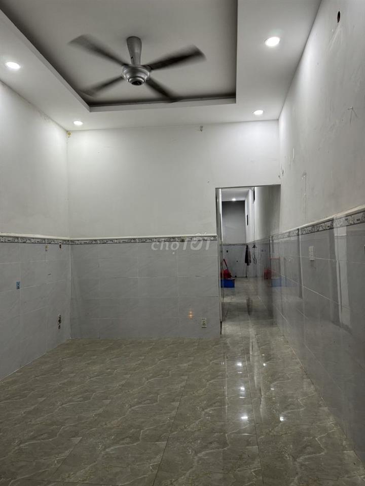 Chính chủ cho thuê nhà 56m2, 2 phòng ngủ, đường oto, giá chỉ 6.2tr