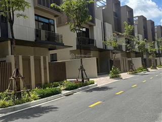 Bán nhà liền kề the orchard  sycamore 1 trệt 2 lầu, 1 mái giá 9 tỷ 8 all in