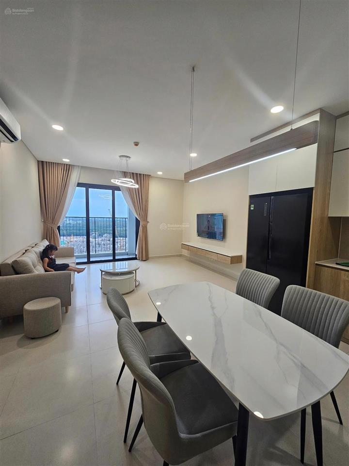 Cho thuê căn hộ sora gardens 2 86m², 2pn, 2wc view hồ bơi tầng cao  tp mới bình dương