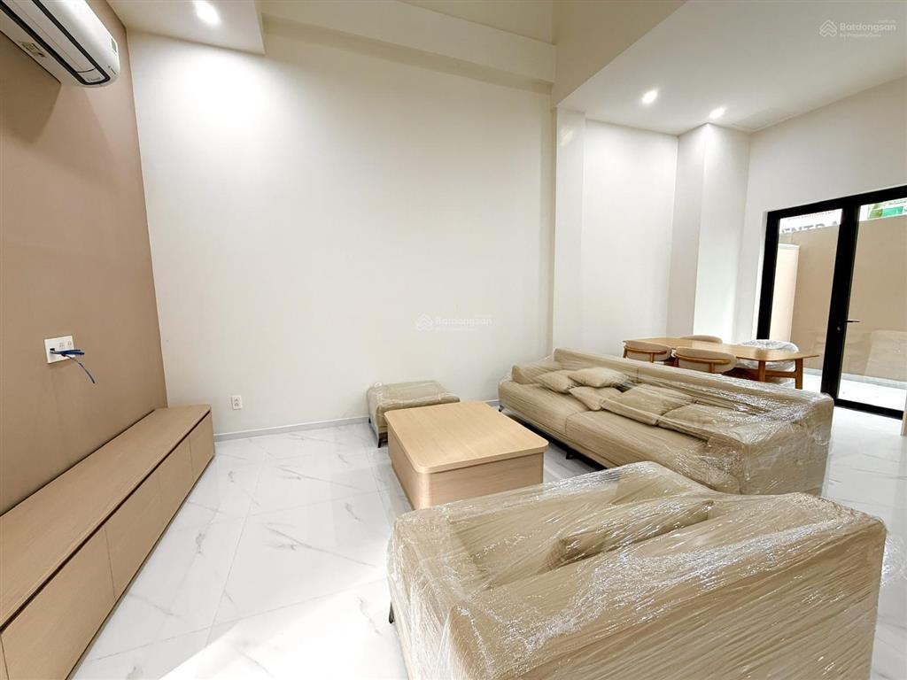 Cho thuê nhà phố the orchard  sycamore 4pn full nội thất giá 43 triệu (bao phí quản lý)