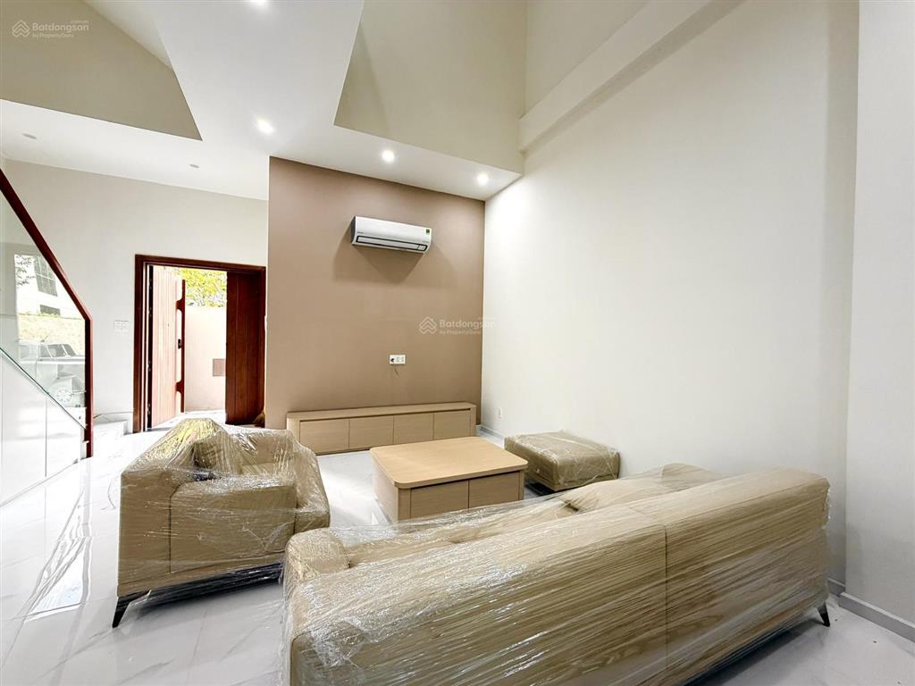 Cho thuê nhà phố the orchard  sycamore 4pn full nội thất giá 43 triệu (bao phí quản lý)