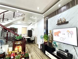 Nhà 4 tầng tại an trang  giá 3,1 tỷ  ngõ oto, cách phố 1 cây cầu