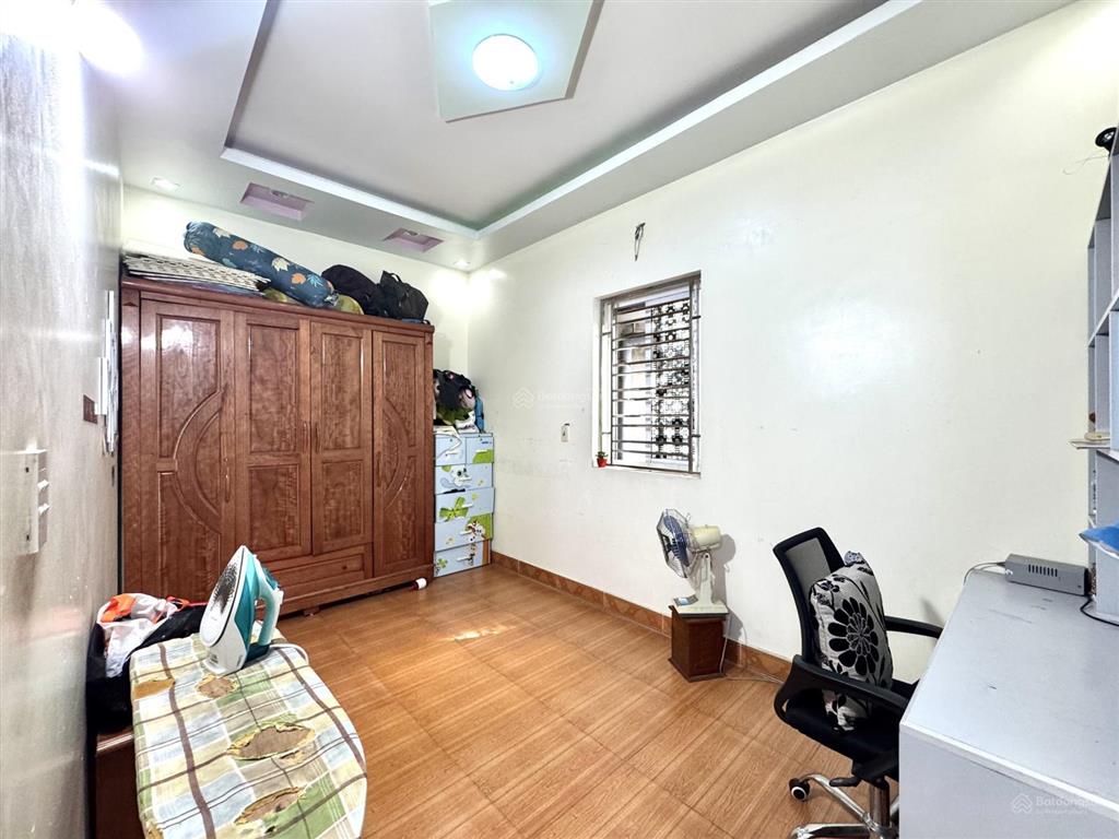 Nhà 4 tầng tại an trang  giá 3,1 tỷ  ngõ oto, cách phố 1 cây cầu