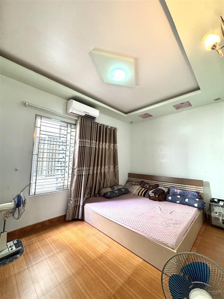 Nhà 4 tầng tại an trang  giá 3,1 tỷ  ngõ oto, cách phố 1 cây cầu