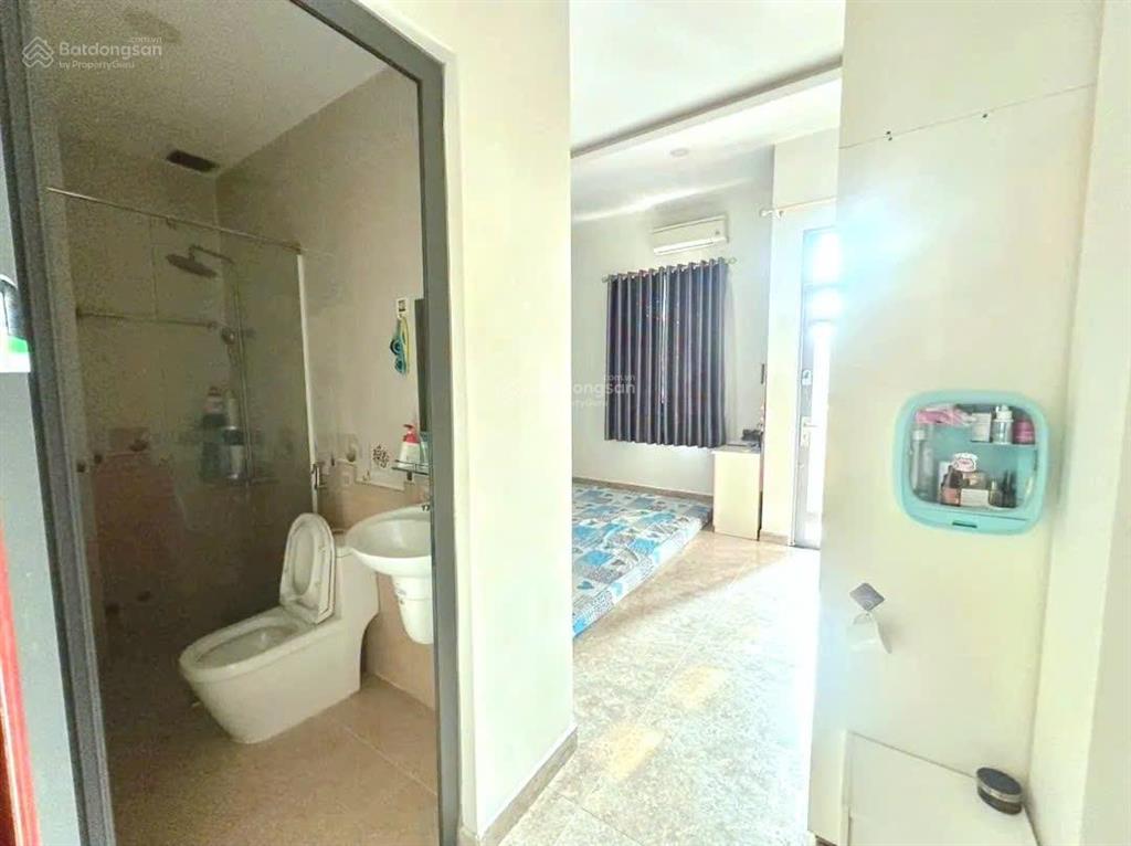 Xe hơi ngủ nhà hiệp bình phước, thủ đức. 63m2, 1 trệt, 2 lầu, sân thượng.