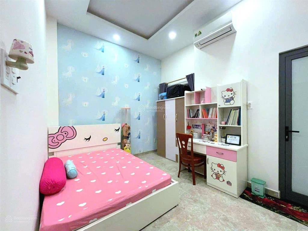 Xe hơi ngủ nhà hiệp bình phước, thủ đức. 63m2, 1 trệt, 2 lầu, sân thượng.