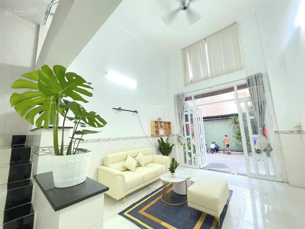Hẻm xe hơi linh đông, thủ đức. 50m2, trệt, lửng, lầu, sân thượng 2 p.ngủ, 3wc
