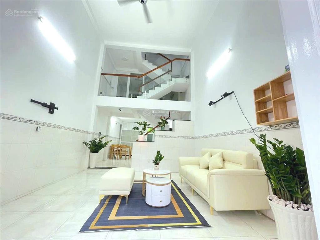 Hẻm xe hơi linh đông, thủ đức. 50m2, trệt, lửng, lầu, sân thượng 2 p.ngủ, 3wc
