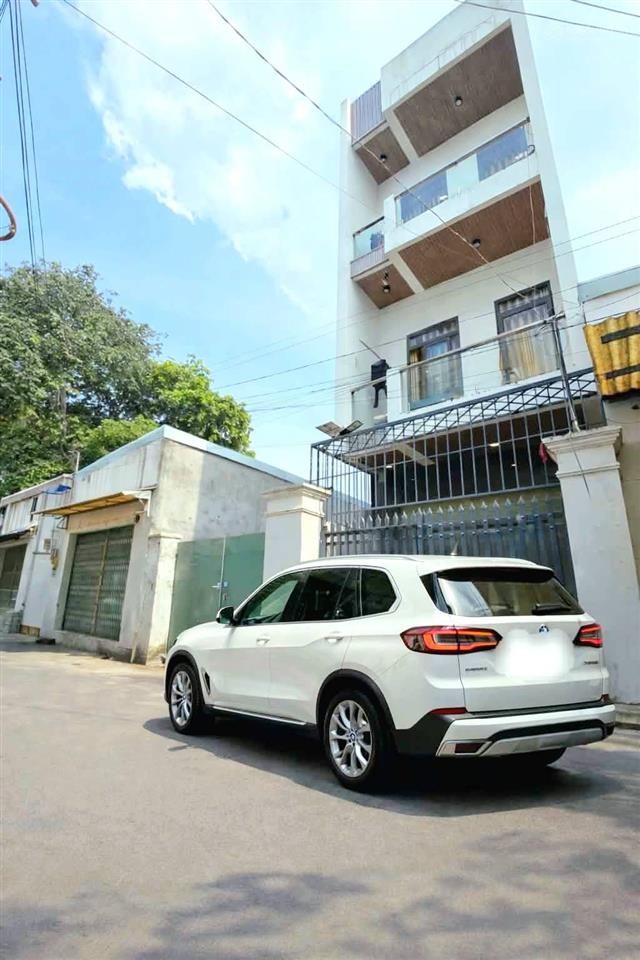 Mặt tiền đường nhánh man thiện, tăng nhơn phú a, thủ đức. 86m2, trệt, 3 lầu, sân thượng. hoàn công