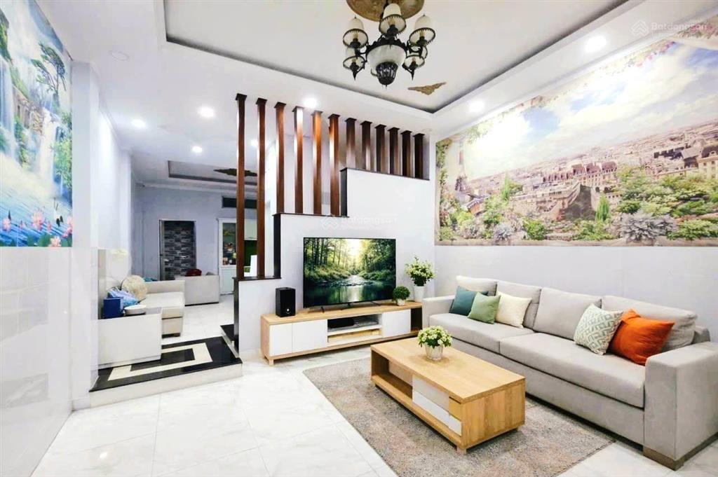 Hẻm xe hơi lã xuân oai, long trường, thủ đức. 50m2, trệt, 2 lầu, sân thượng