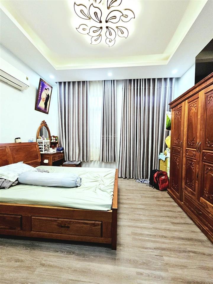 Hẻm xe hơi trường thọ, thủ đức. 50m2, trệt, 2 lầu, sân thượng, 4 p.ngủ, 3wc