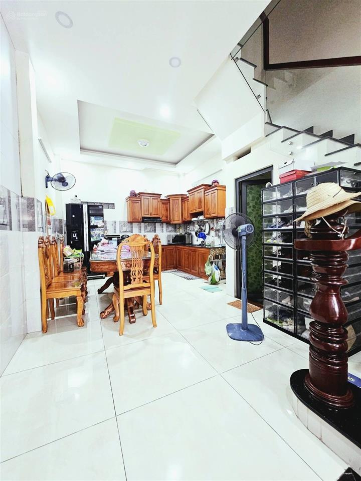 Hẻm xe hơi trường thọ, thủ đức. 50m2, trệt, 2 lầu, sân thượng, 4 p.ngủ, 3wc