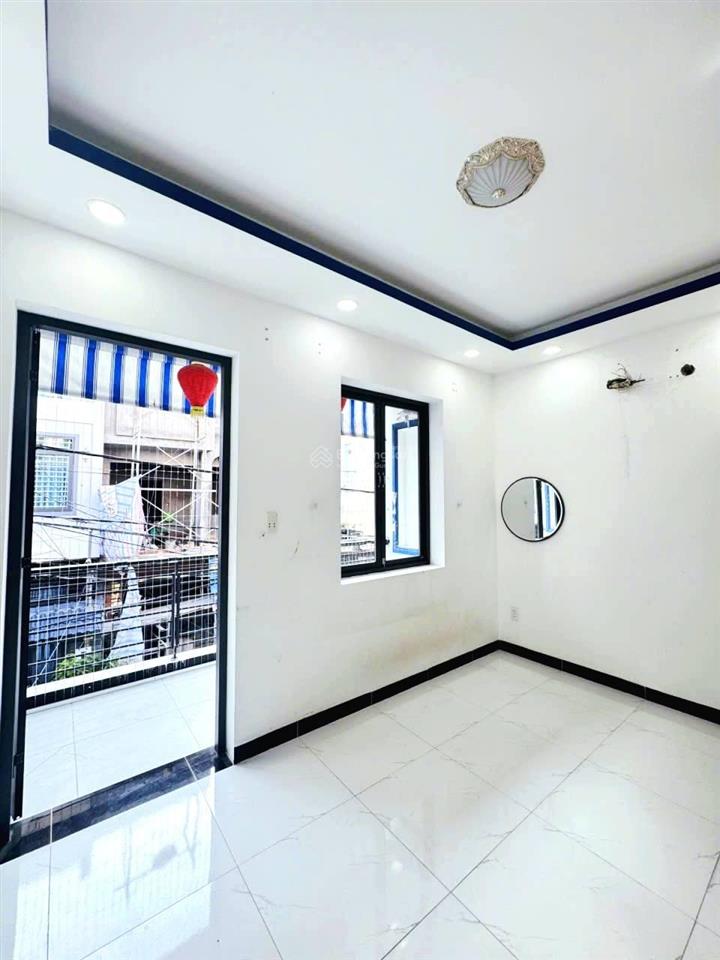 Hẻm xe hơi, thông trường lưu, long trường, thủ đức. 50m2, trệt, 2 lầu, 4 p.ngủ, 3wc
