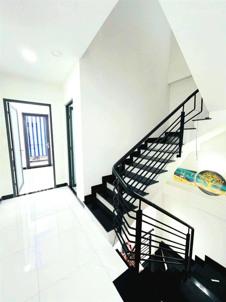 Hẻm xe hơi, thông trường lưu, long trường, thủ đức. 50m2, trệt, 2 lầu, 4 p.ngủ, 3wc