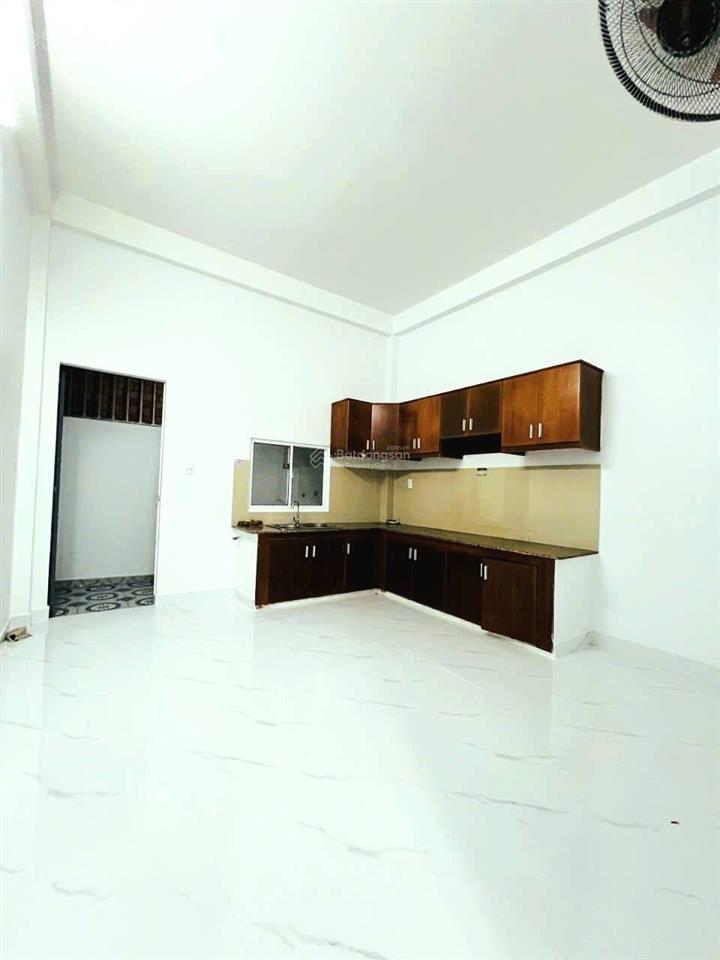 Mặt tiền đường số long thạnh mỹ, thủ đức. 70m2, 2 tầng