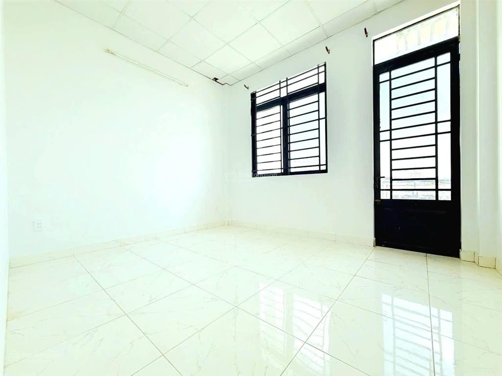 Mặt tiền đường số long thạnh mỹ, thủ đức. 70m2, 2 tầng