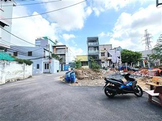 Lô góc 3 mặt tiền, hẻm xe hơi trần thị điệu, phước long, thủ đức. đất 86.5m2. công nhận đủ