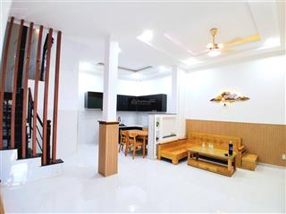 Nhà 3 tầng gần chợ hoa cau phước long b, giá chỉ 4,5 tỷ