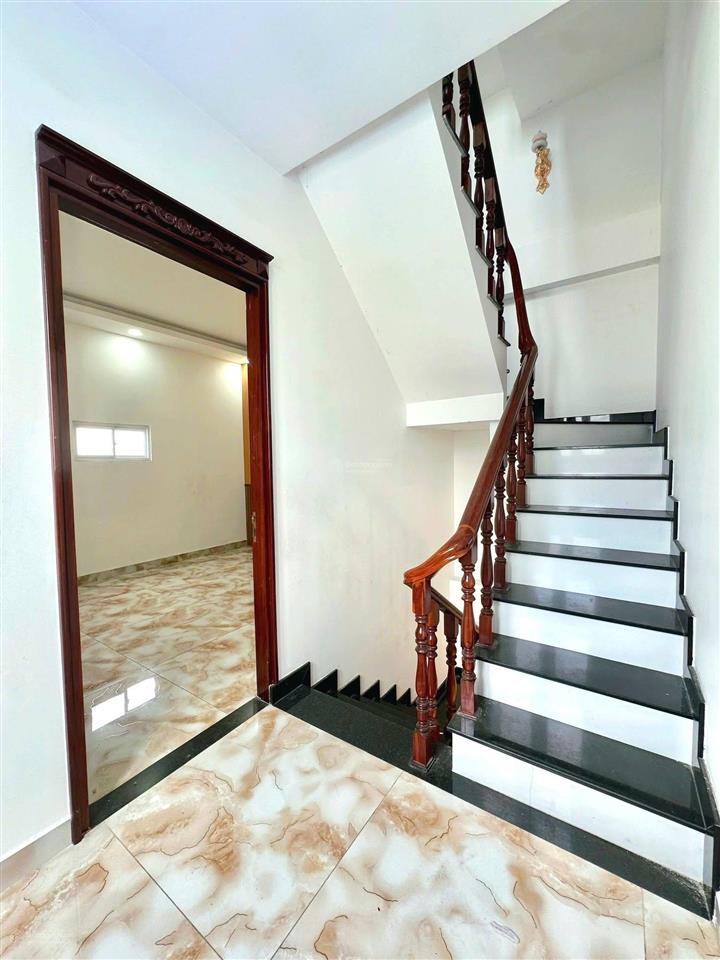66m2. ngang 6m bề thế, 5 tầng. hẻm xe hơi linh xuân, thủ đức. sát đhqc