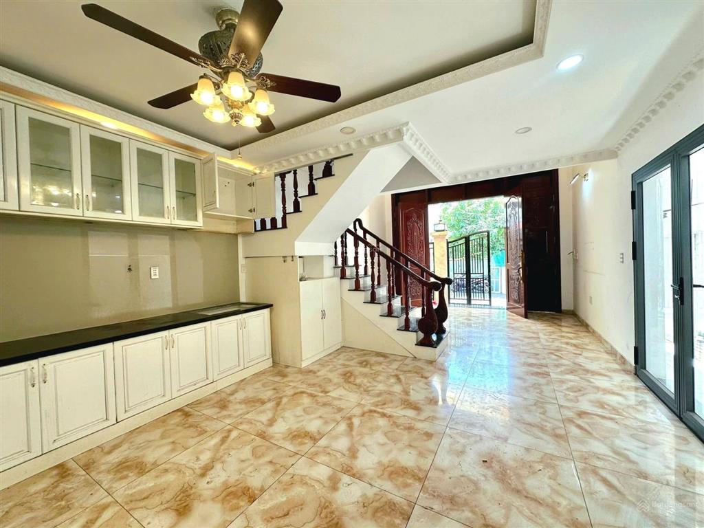 66m2. ngang 6m bề thế, 5 tầng. hẻm xe hơi linh xuân, thủ đức. sát đhqc