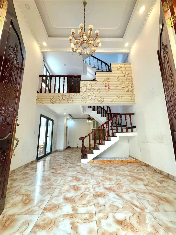 66m2. ngang 6m bề thế, 5 tầng. hẻm xe hơi linh xuân, thủ đức. sát đhqc