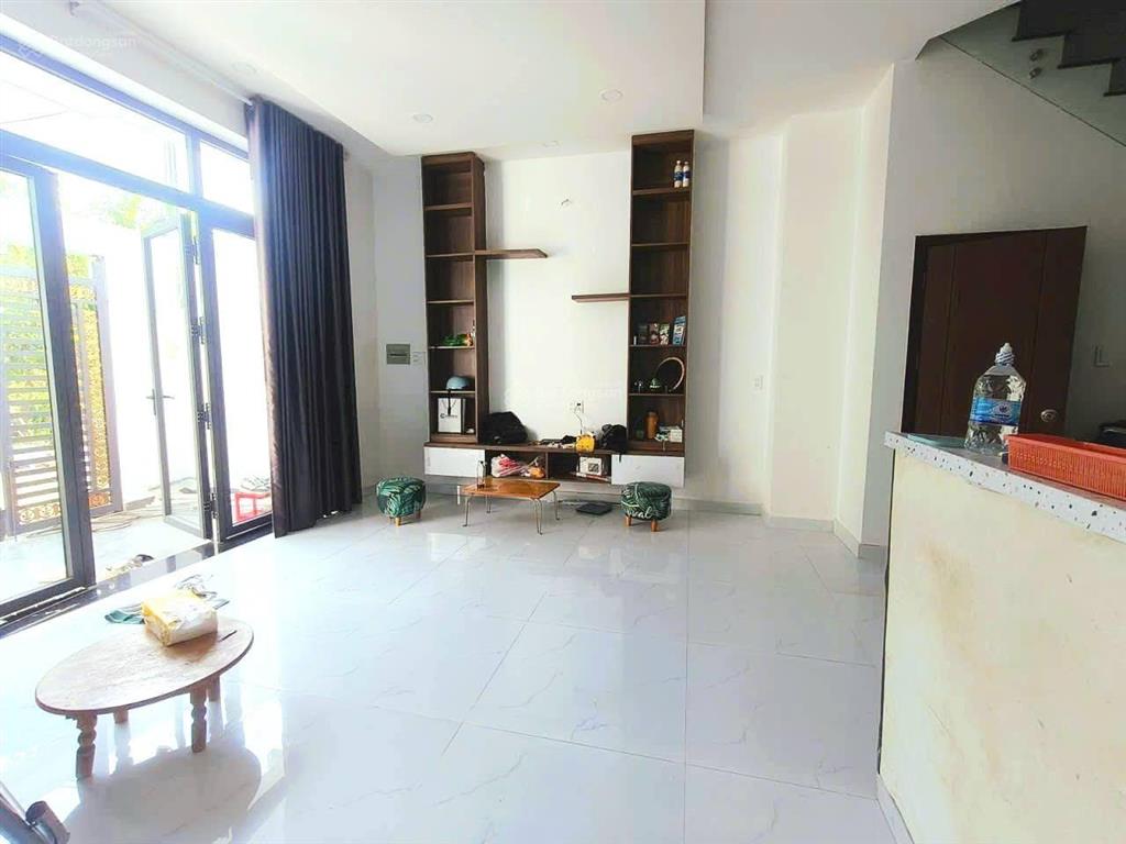 55m2. ngang 5.5m bề thế, 3 tầng. hẻm xe hơi nguyễn duy trinh, long trường, quận 9.