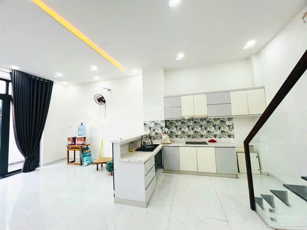 55m2. ngang 5.5m bề thế, 3 tầng. hẻm xe hơi nguyễn duy trinh, long trường, quận 9.
