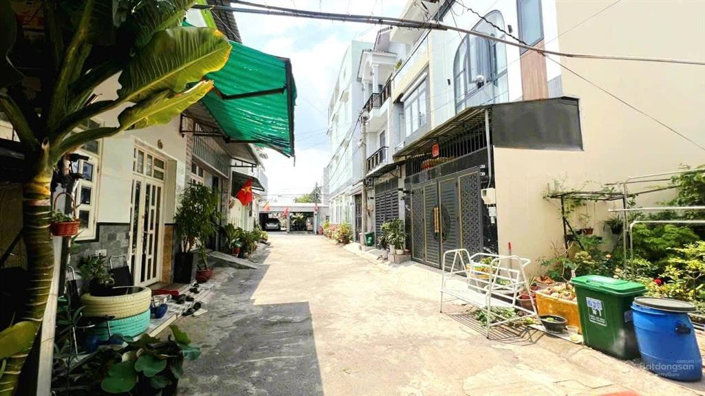 53m2, trệt, lầu, tum + sân thượng. hẻm xe hơi lã xuân oai, tăng nhơn phú, quận 9.