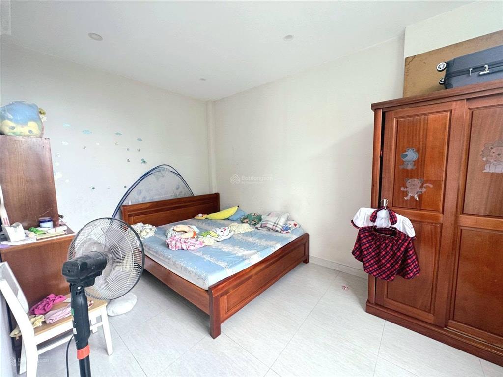 99m2. ngang 12m. 3 tầng, 2 p.ngủ, p.làm việc, 2wc. hẻm xe hơi hiệp bình phước, thủ đức