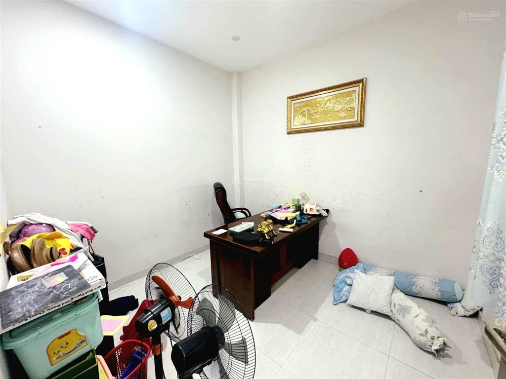 99m2. ngang 12m. 3 tầng, 2 p.ngủ, p.làm việc, 2wc. hẻm xe hơi hiệp bình phước, thủ đức