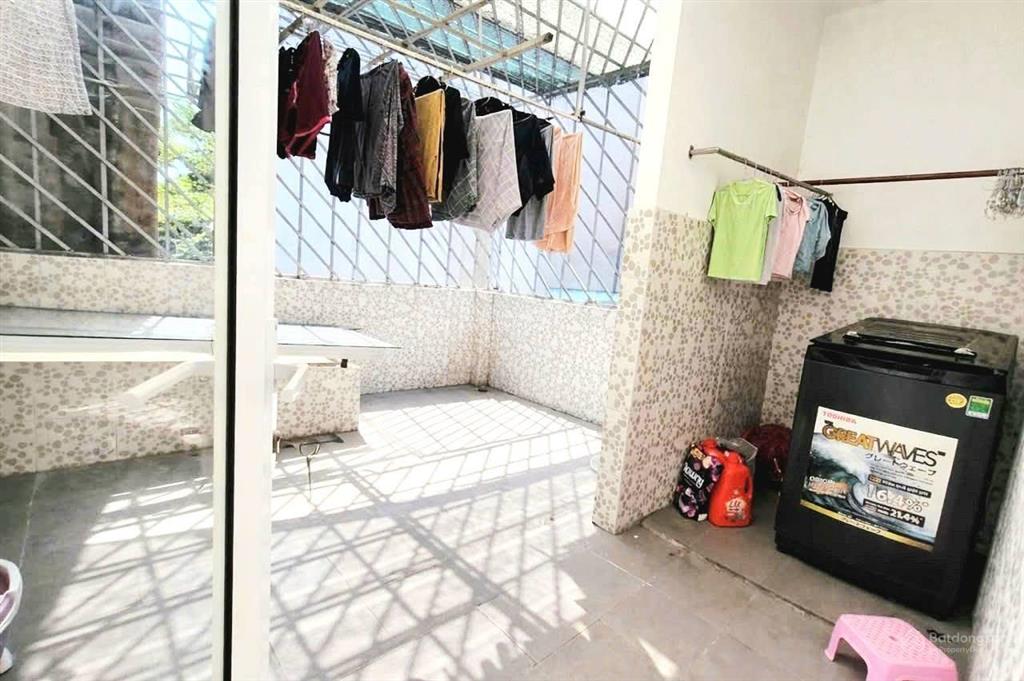 50.5m2. dt sàn 117m2, trệt, 2 lầu, sân thượng. hẻm xe hơi làng tăng phú, tăng nhơn phú a, quận 9.