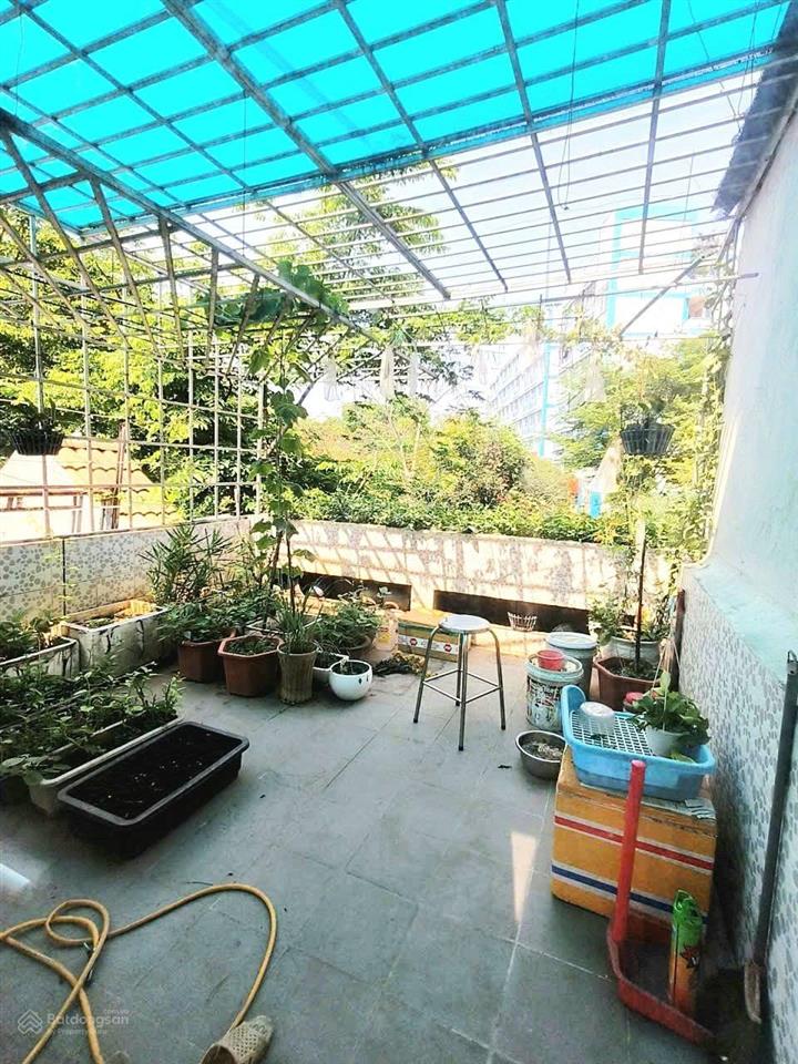 50.5m2. dt sàn 117m2, trệt, 2 lầu, sân thượng. hẻm xe hơi làng tăng phú, tăng nhơn phú a, quận 9.