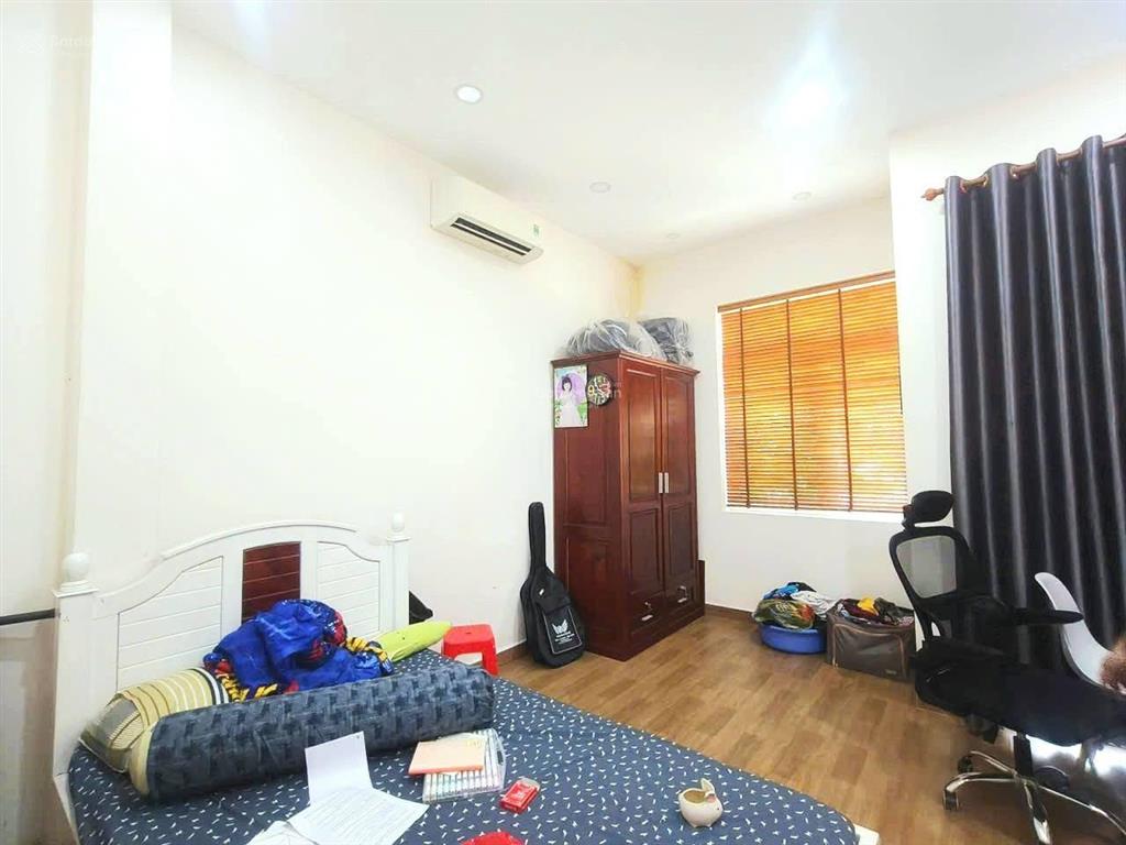 50.5m2. dt sàn 117m2, trệt, 2 lầu, sân thượng. hẻm xe hơi làng tăng phú, tăng nhơn phú a, quận 9.