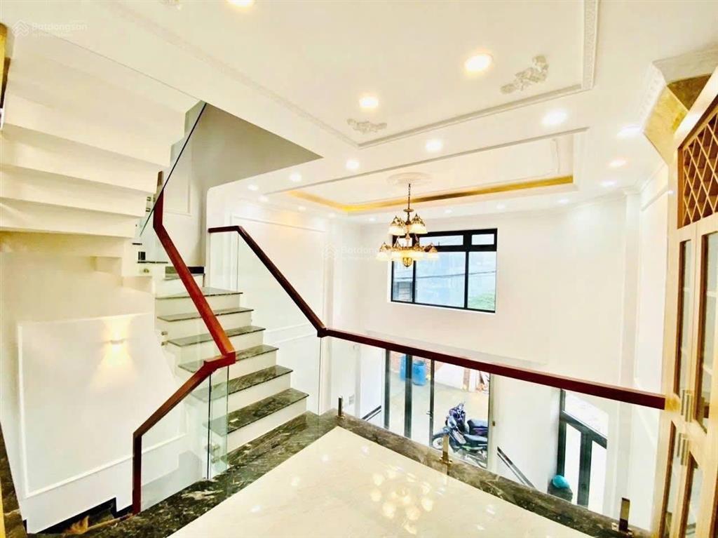 Căn góc 53m2, trệt, lửng, 2 lầu, sân thượng. hẻm xe hơi cây keo, tam phú, thủ đức.