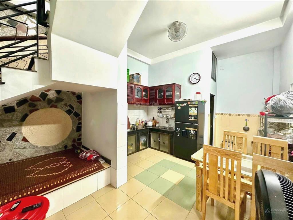 Căn góc 62m2, trệt, 2 lầu, 6 p.ngủ, 3wc. 2 mặt hẻm xe hơi trường thọ, thủ đức.