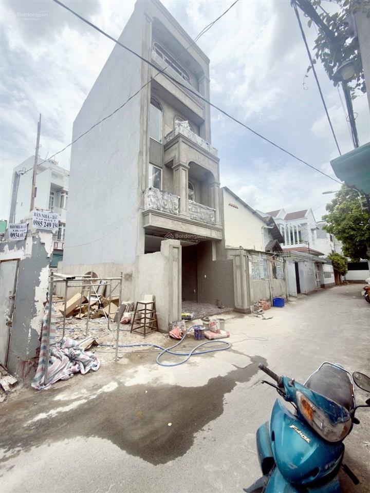 Lô góc 94m2 (7.5x13m). hẻm xe hơi, thông hoàng diệu 2, linh trung thủ đức