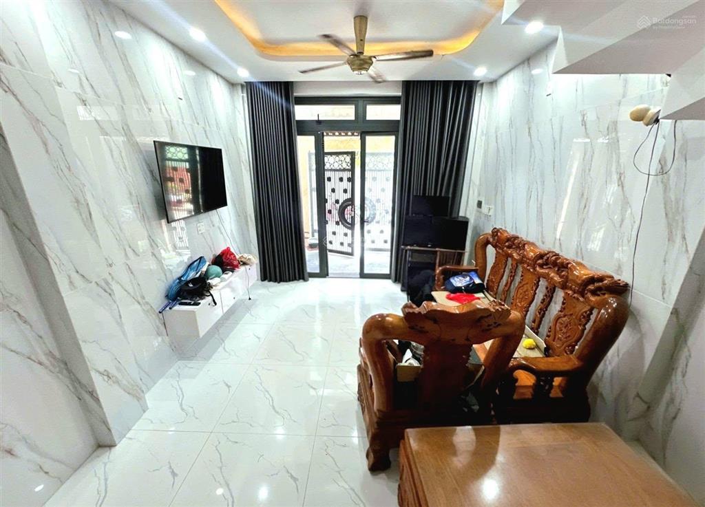 Kdc vạn xuân, tam bình, thủ đức. view hồ, 51m2, trệt, 2 lầu, sân thượng, 4 p.ngủ, 3wc.
