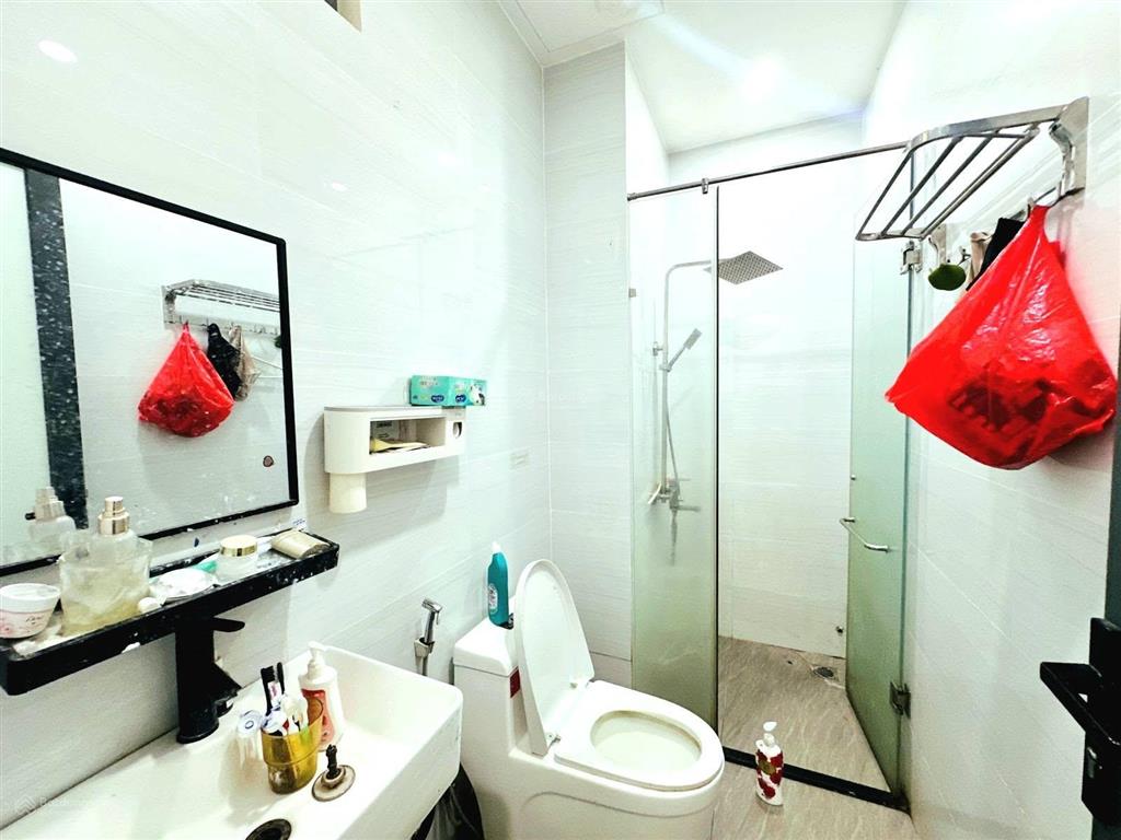 Kdc vạn xuân, tam bình, thủ đức. view hồ, 51m2, trệt, 2 lầu, sân thượng, 4 p.ngủ, 3wc.