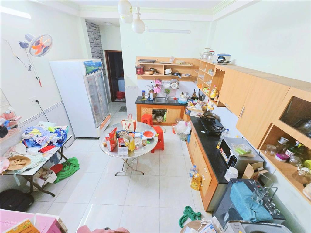 75m2, trệt, lầu, 3 p.ngủ, 2wc. hẻm xe hơi phước bình, quận 9. sát vách global city